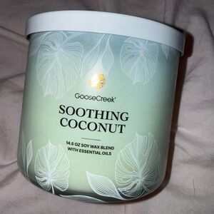 Goose Creek Soothing Coconut Candle